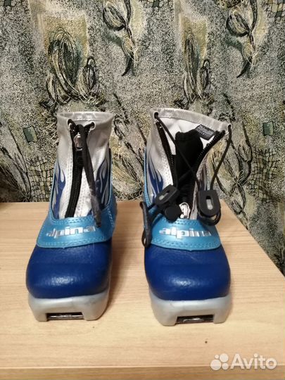 Лыжные ботинки alpina