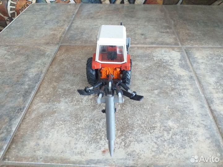 Модель трактора Беларусь