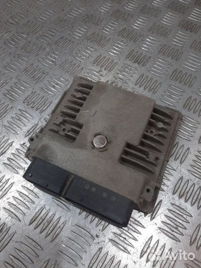 Блок управления двигателем Skoda Yeti 5L CBZ 2013