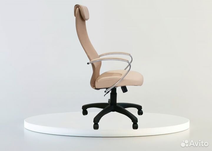 Офисное кресло Элегия L1 Люкс