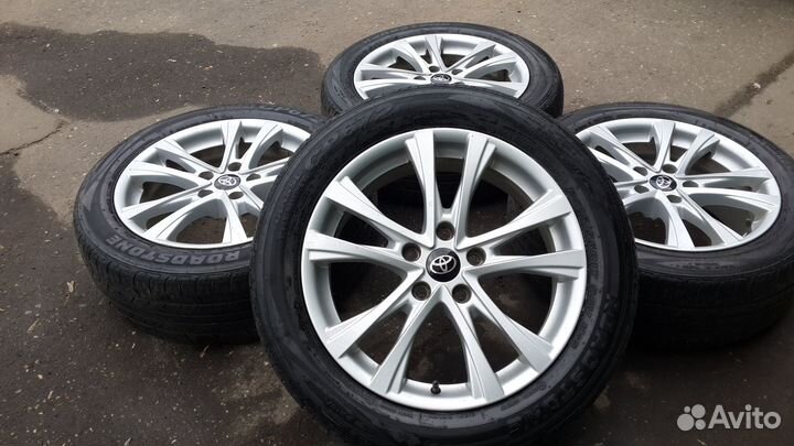 Toyota Camry R17 колеса в сборе