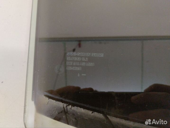 Стекло двери задней правой Kia Venga YN 2010-2017