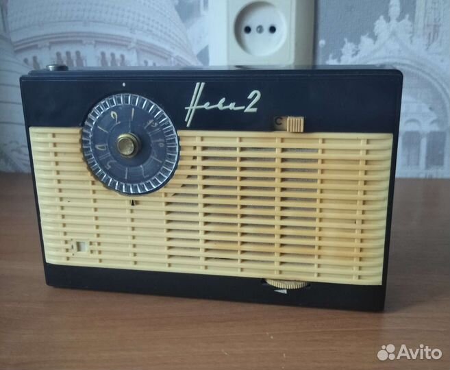 Радиоприемник СССР Нева-2