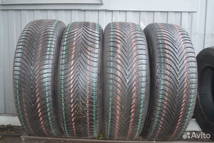 Michelin Alpin 5 215/65 R17 99H