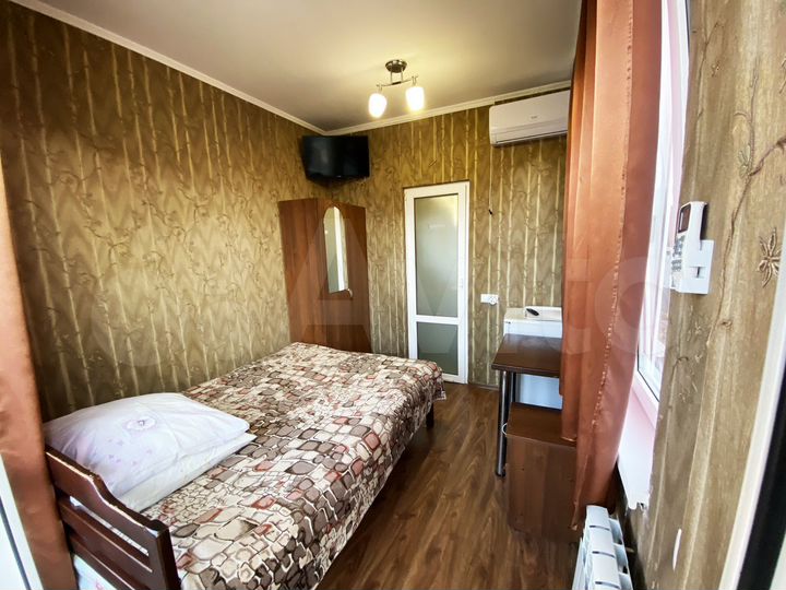 Комната 15 м² в 1-к., 2/2 эт.