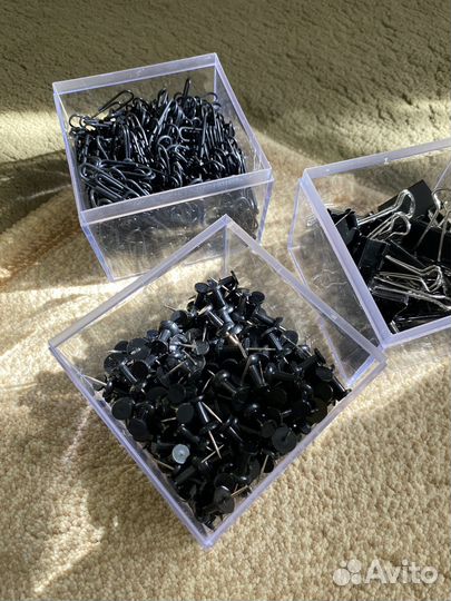 Кнопки скрепки зажимы для бумаги