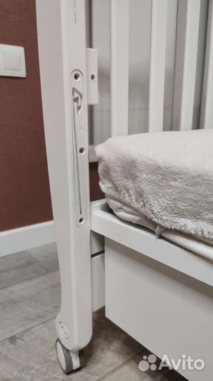 Кроватка для новорожденных белая приставная