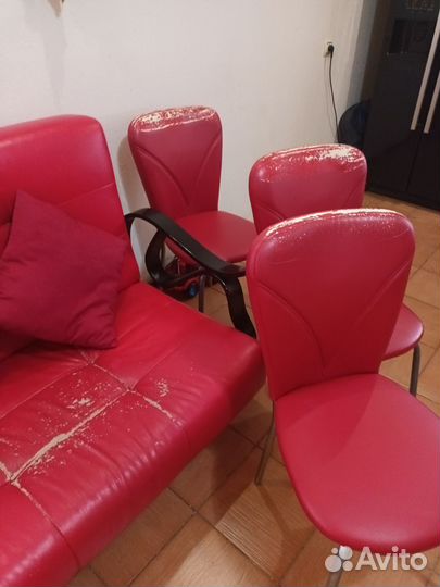 Диван и 6 стульев