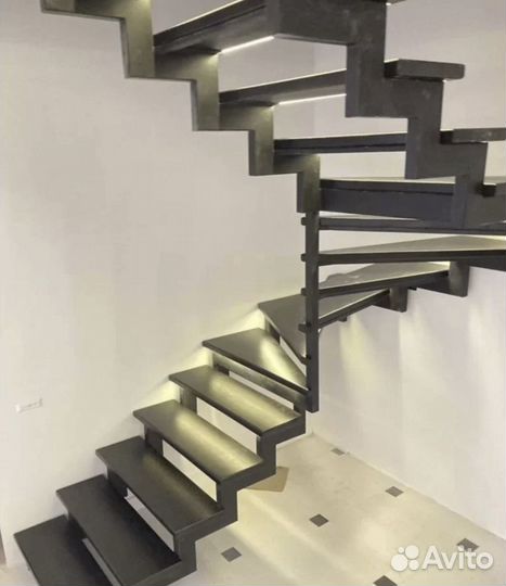 Автоматическая подсветка лестницы