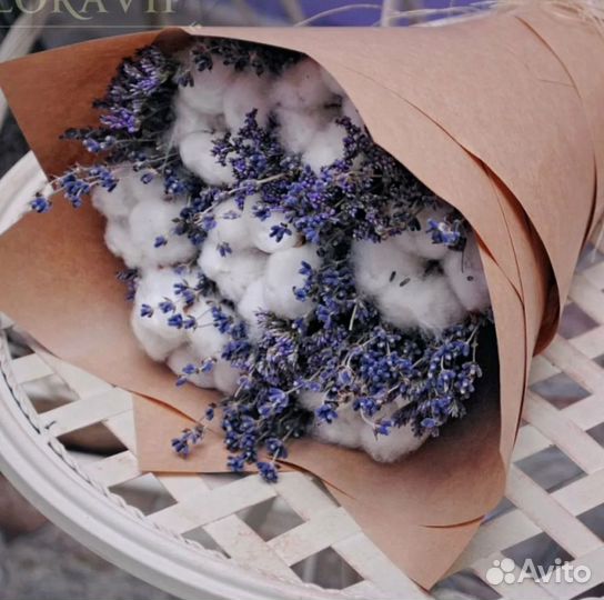 Букет с лавандой и хлопком