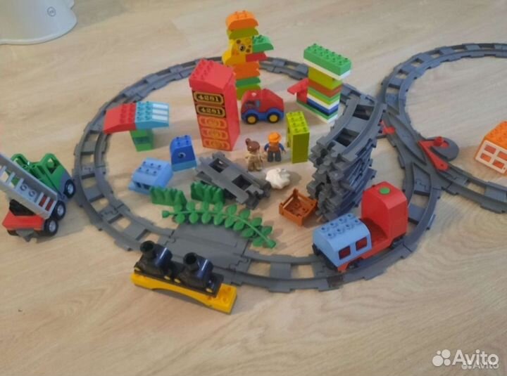 Lego duplo поезд