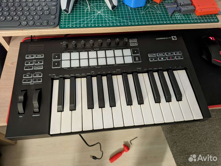 Novation launchkey 25 mk3