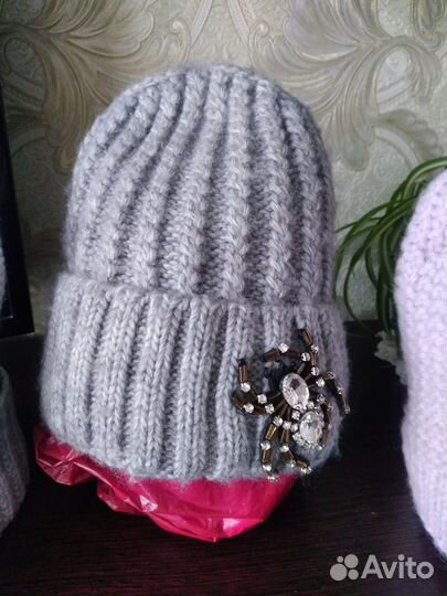 Шапки для девочек на 9-13 лет