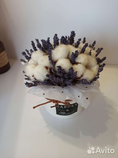 Композиция с лавандой и натуральным хлопком