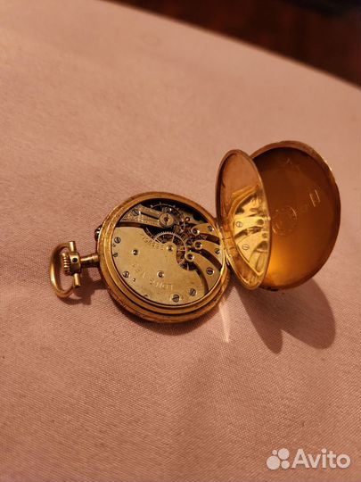 Старинные золотые карманные часы
