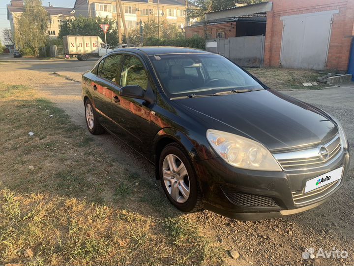 Opel Astra, 2009