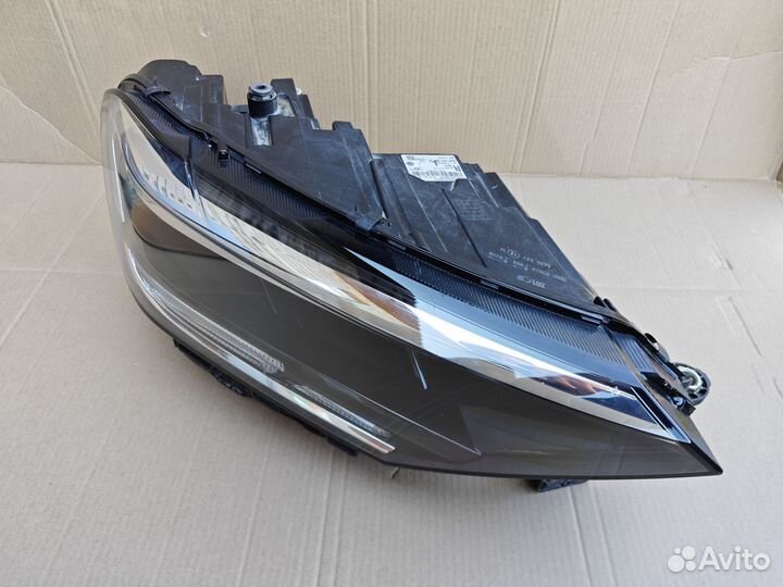 Фара правая LED Volkswagen Polo 6 Liftback