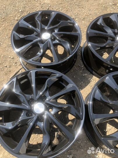 Литье R17 5/114.3 ет50 Dia 67.1