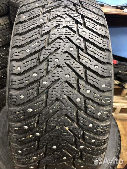 Nokian Tyres Hakkapeliitta 8 215/55 R17