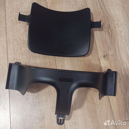 Стул Stokke. Аксессуары Столик и вставка-сидение