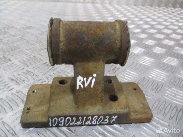 Кронштейн торсиона кабины renault 5010552266