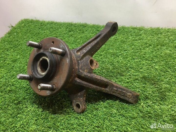 Кулак поворотный передний правый Hyundai Accent 2