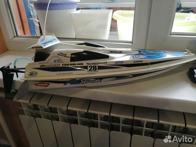 Радиоуправляемый катер