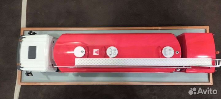 Модель бензовоза