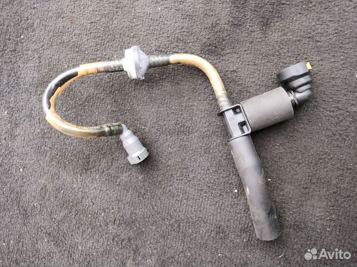 Трубка вкг 8200862776 renault megane 3 RS