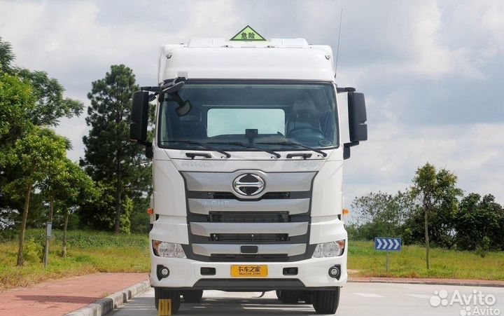 Hino 700, 2023