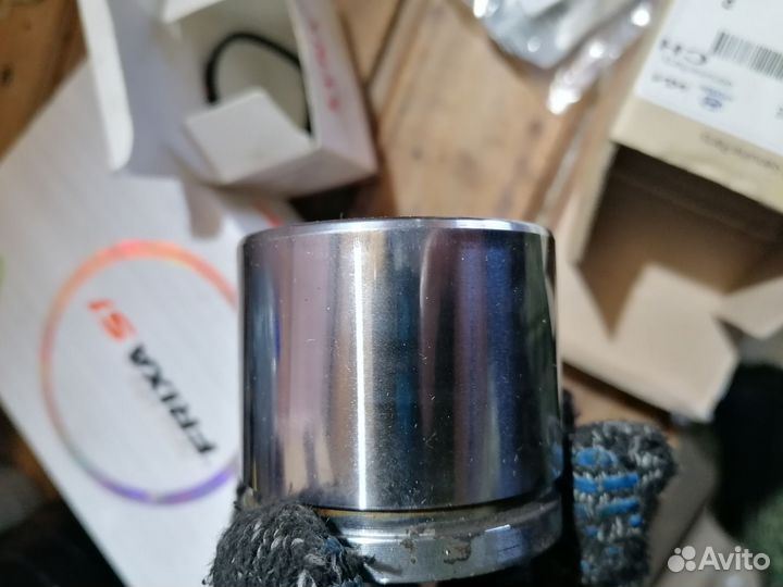 Тормоза передние на Киа Сид jd, б/у