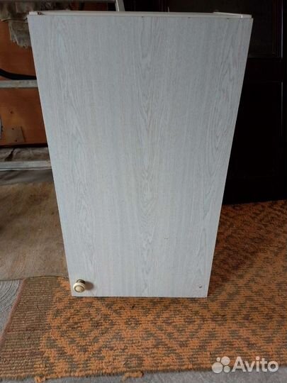 Кухонная полка и колонка