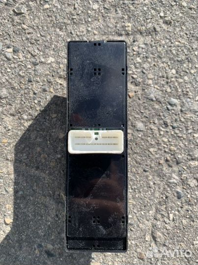 Кнопки стеклоподъемников Hyundai Sonata Тагаз