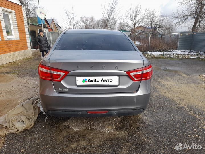 LADA Vesta 1.6 МТ, 2018, битый, 65 000 км