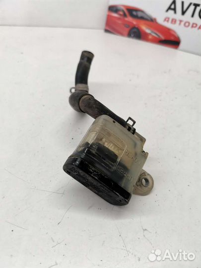 Бачок тормозной (Suzuki GSX-R,Сузуки)