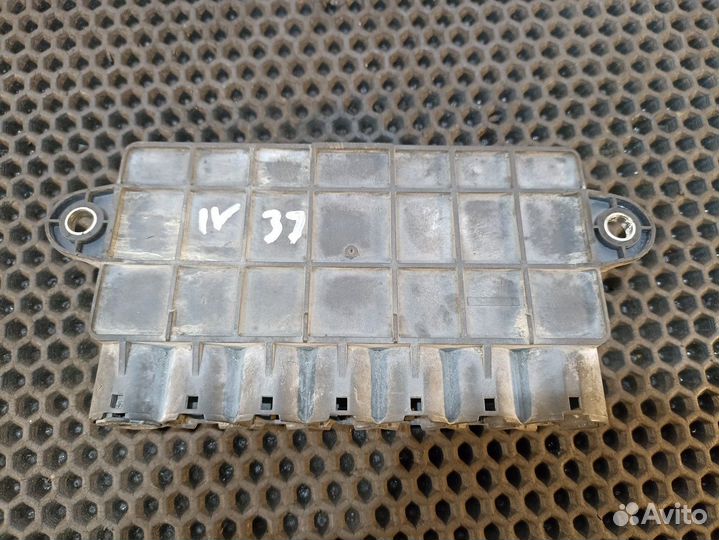 Блок силовых предохранителей Iveco Stralis