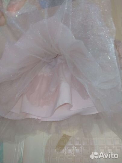 Платье праздничное 68
