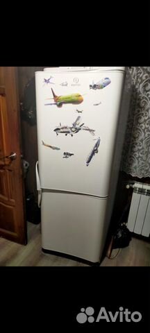 Продается холодильник Indesit б/у