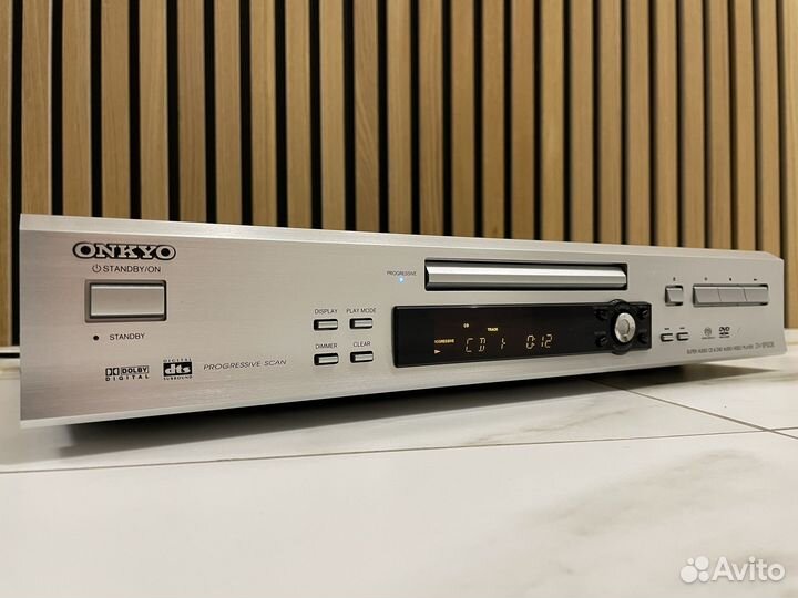 CD/DVD проигрывтель Onkyo DV-SP503E