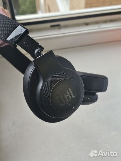 Беспроводные наушники jbl e55bt