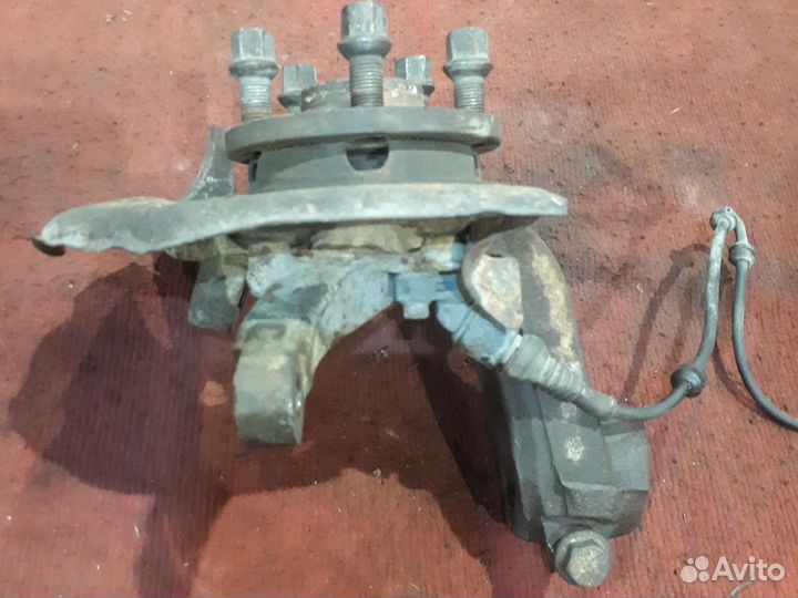 Левый поворотный кулак фольксваген гольф 4