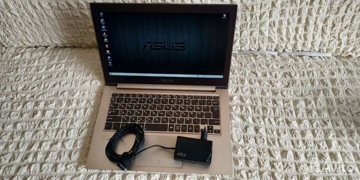 Asus zenbook 13.3 ux32vd
