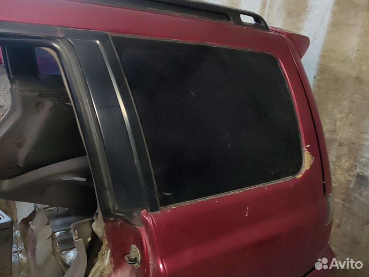 Стекло Subaru Forester SF