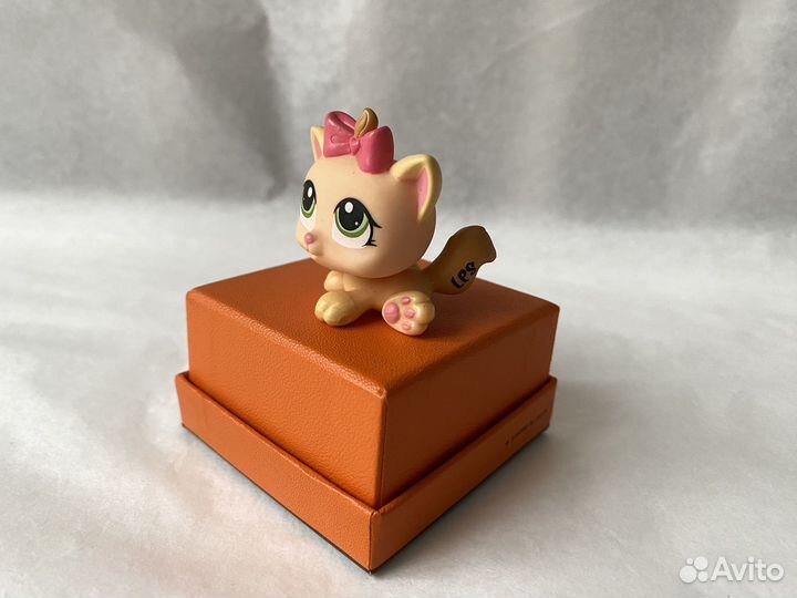 Мини Littlest Pet Shop зайчик 2010г редкий