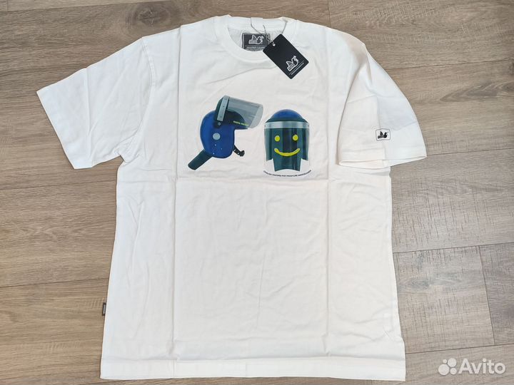 Футболка peaceful hooligan