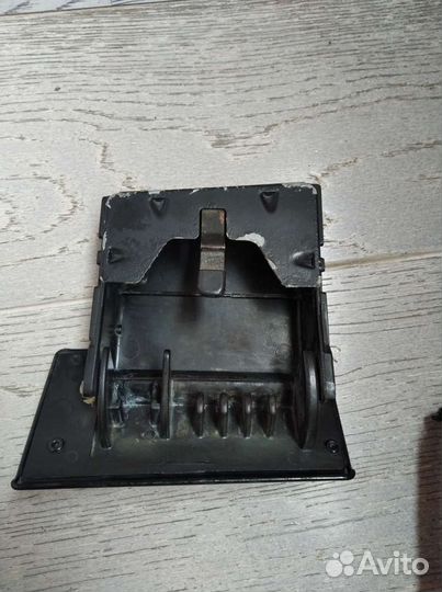 Остатки пластика салон Пассат Б3