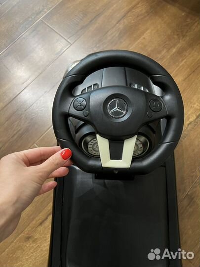 Машинка-каталка Mercedes