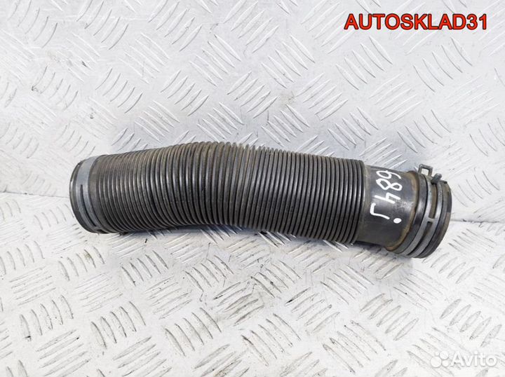 Патрубок воздушного фильтра VW Golf 4 1J0129684J