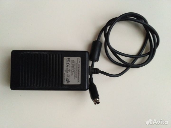 Блок питания 24V/2,5A/3pin