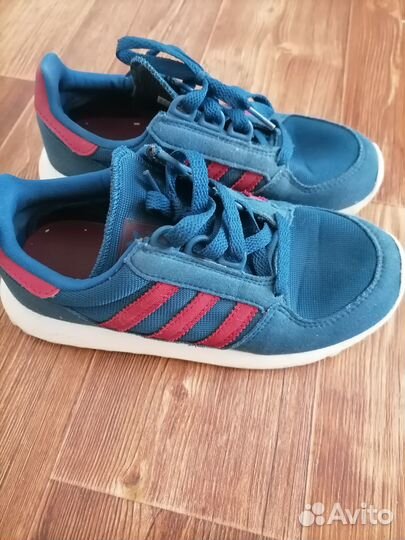 Кроссовки adidas